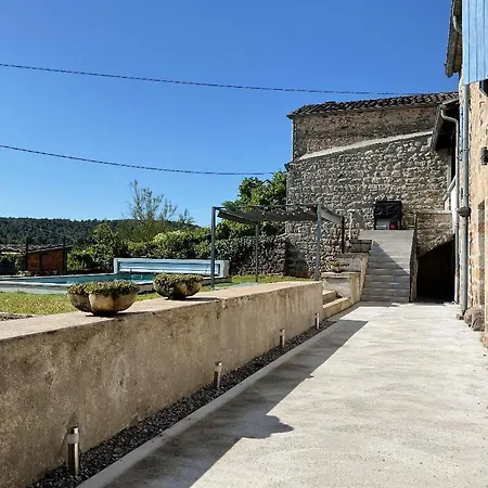 La Maison Bleue Du Plot